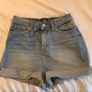 UO Denim Mom Shorts!